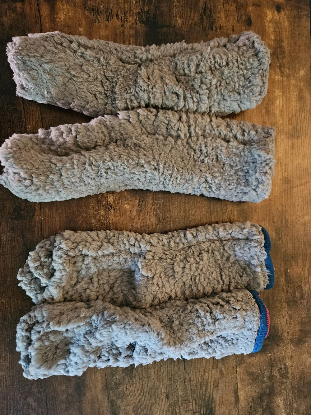 MUK LUKS Cozy Winter Slipper Sock Bundle (2 Pairs) EUC